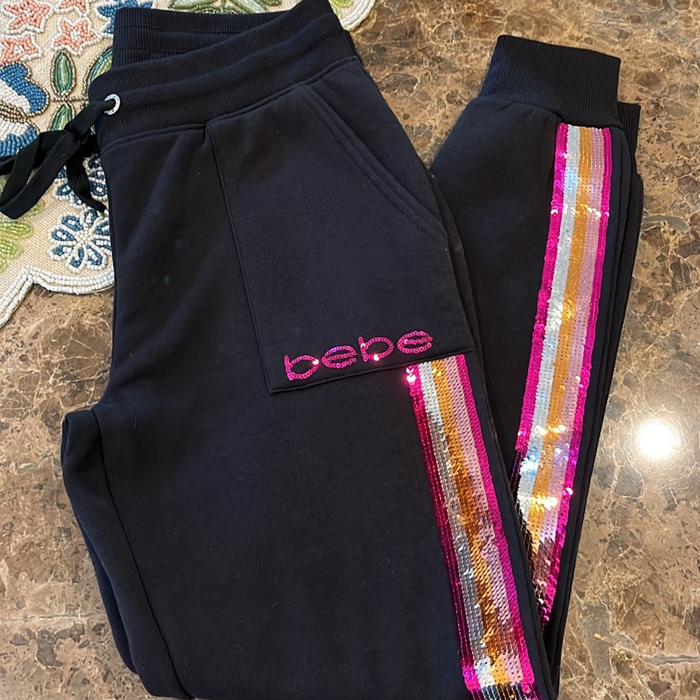 New! Bebe Sequin Stripe Embellished Logo Black Fleece Jogger Sweatpants Pockets
